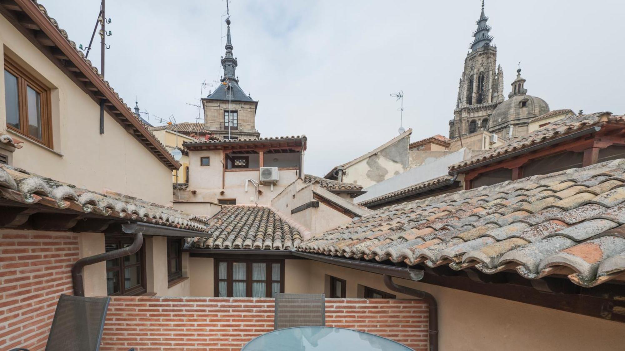 Apartamentos Las Teresitas Junto A La Catedral Toledo Exterior foto